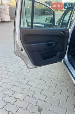 Opel Zafira 2014