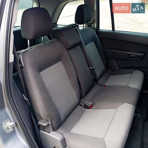 Мінівен Opel Zafira 2006 в Вишгороді