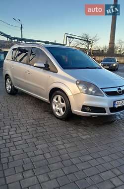 Мінівен Opel Zafira 2007 в Мукачевому