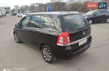 Минивэн Opel Zafira 2011 в Львове