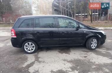 Минивэн Opel Zafira 2012 в Луцке