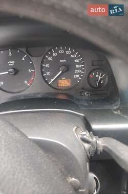 Минивэн Opel Zafira 2000 в 