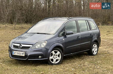 Минивэн Opel Zafira 2006 в Городенке