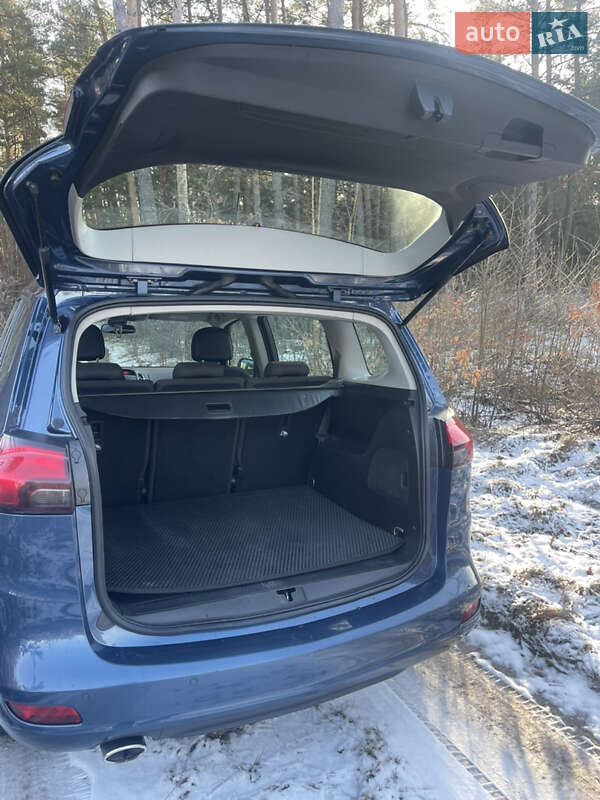 Мінівен Opel Zafira 2016 в Славуті