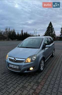 Минивэн Opel Zafira 1999 в Краматорске