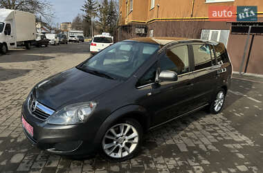 Минивэн Opel Zafira 2011 в Дубно