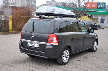 Мінівен Opel Zafira 2013 в Львові