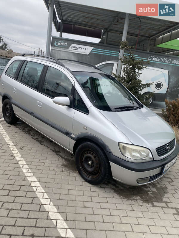 Минивэн Opel Zafira 2003 в Виннице