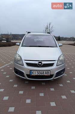 Минивэн Opel Zafira 2006 в Буче