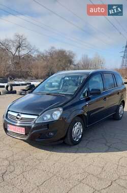 Минивэн Opel Zafira 2010 в Полтаве