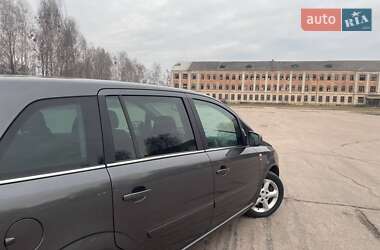 Минивэн Opel Zafira 2010 в Емильчине