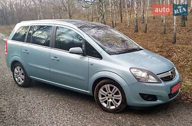 Минивэн Opel Zafira 2009 в Харькове