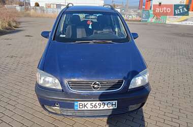 Минивэн Opel Zafira 2001 в Ровно