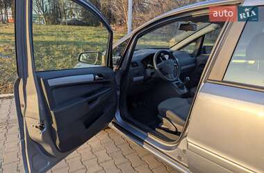 Минивэн Opel Zafira 2007 в Дубно