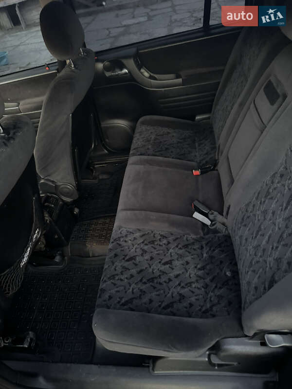 Минивэн Opel Zafira 2002 в Киеве фото 9 Минивэн Opel Zafira 2002 в Киеве
