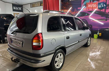 Мінівен Opel Zafira 2002 в Києві