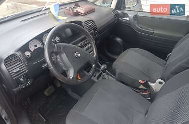 Минивэн Opel Zafira 2003 в Кривом Роге