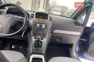 Минивэн Opel Zafira 2005 в Любомле