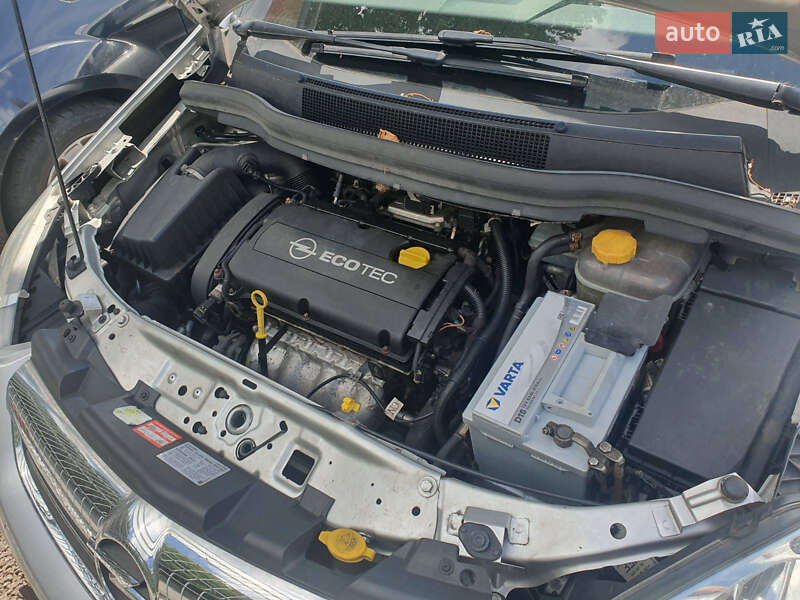 Минивэн Opel Zafira 2009 в Тернополе фото 23 Минивэн Opel Zafira 2009 в Тернополе