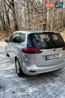 Минивэн Opel Zafira 2018 в 