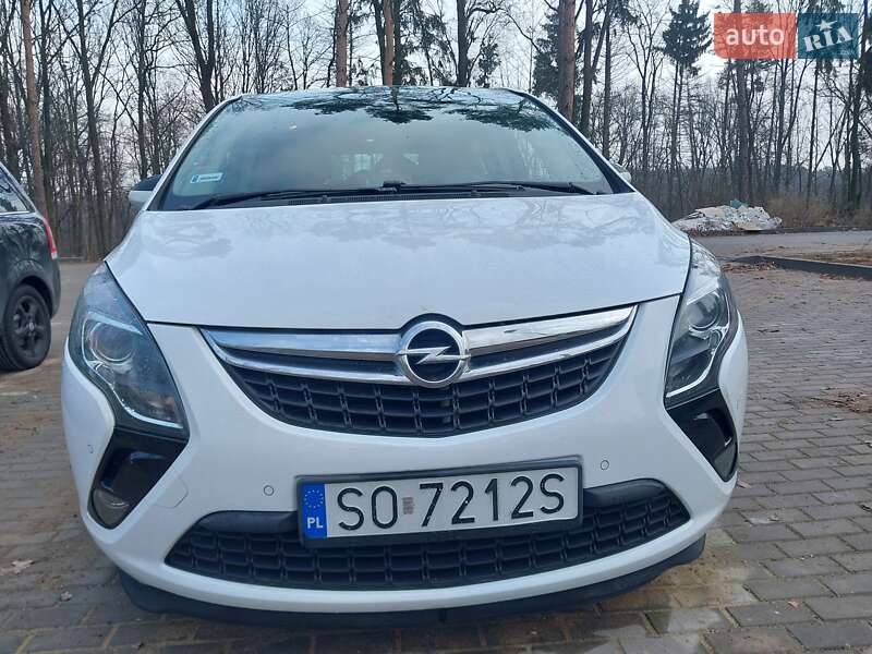 Минивэн Opel Zafira 2014 в Подбуже