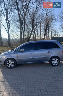 Минивэн Opel Zafira 2009 в Бучаче