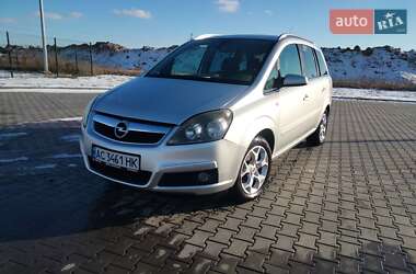 Минивэн Opel Zafira 2005 в Луцке