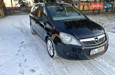 Минивэн Opel Zafira 2010 в Староконстантинове