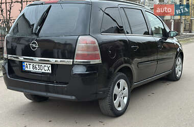 Минивэн Opel Zafira 2006 в Ивано-Франковске