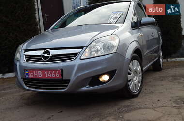 Минивэн Opel Zafira 2008 в 