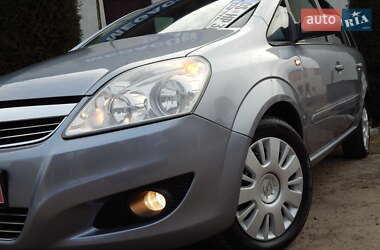 Минивэн Opel Zafira 2008 в 