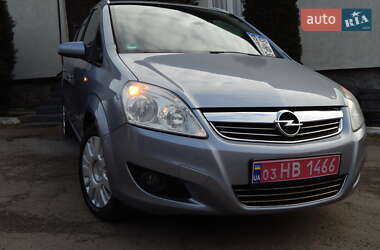 Минивэн Opel Zafira 2008 в 