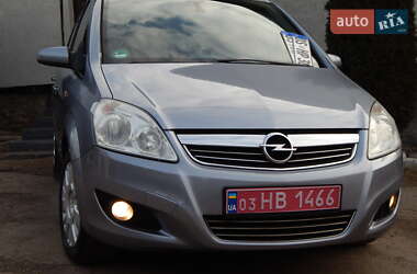 Минивэн Opel Zafira 2008 в 