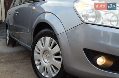 Минивэн Opel Zafira 2008 в 