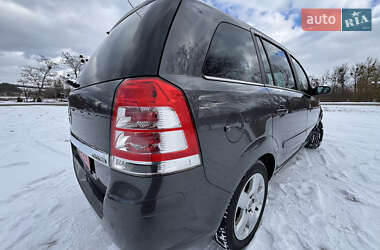 Минивэн Opel Zafira 2009 в Черкассах