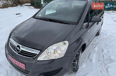 Минивэн Opel Zafira 2009 в Черкассах