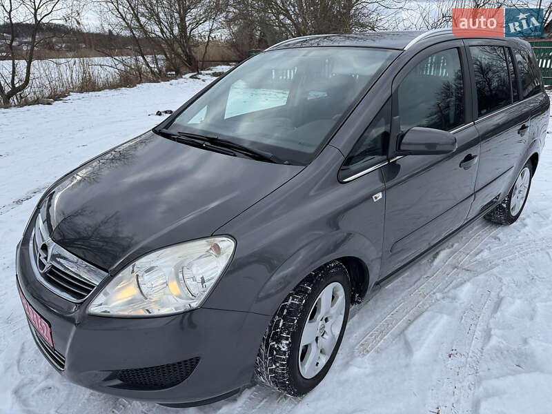 Минивэн Opel Zafira 2009 в Черкассах