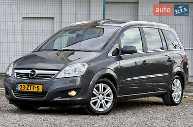 Минивэн Opel Zafira 2011 в Стрые