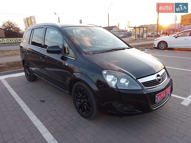 Минивэн Opel Zafira 2012 в Белой Церкви