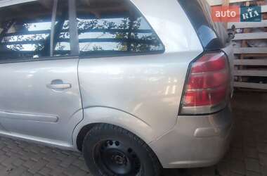 Минивэн Opel Zafira 2006 в 