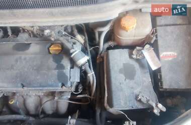 Минивэн Opel Zafira 2006 в 