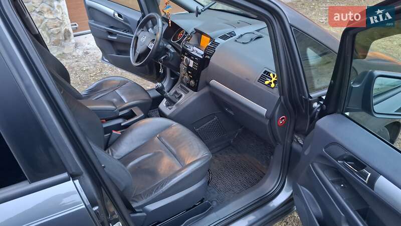 Мінівен Opel Zafira 2012 в Старому Самборі