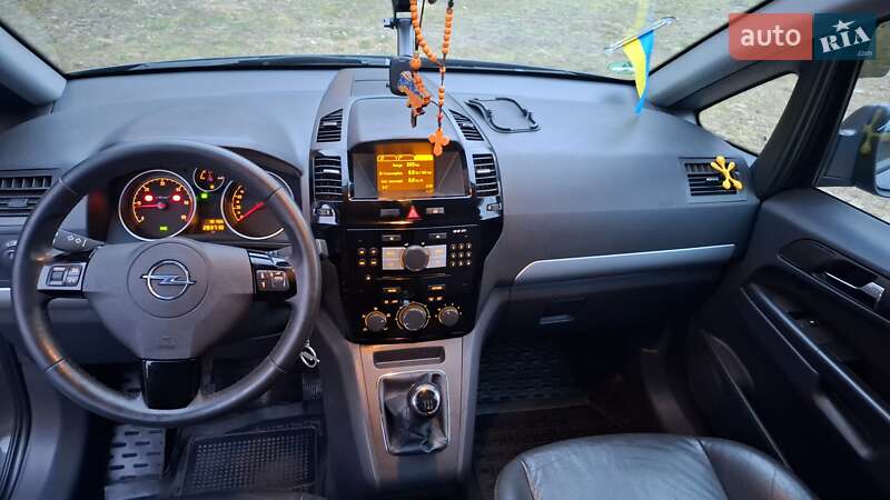 Мінівен Opel Zafira 2012 в Старому Самборі