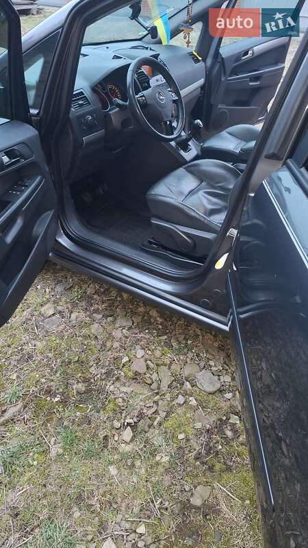 Мінівен Opel Zafira 2012 в Старому Самборі