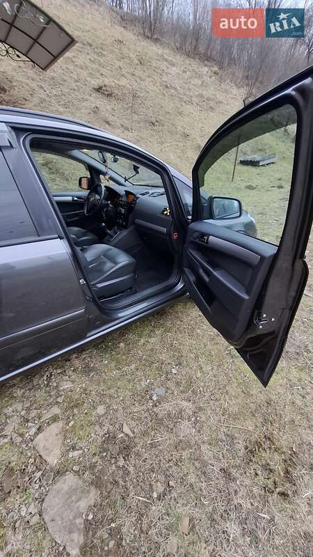 Мінівен Opel Zafira 2012 в Старому Самборі