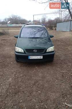 Минивэн Opel Zafira 2001 в Тульчине