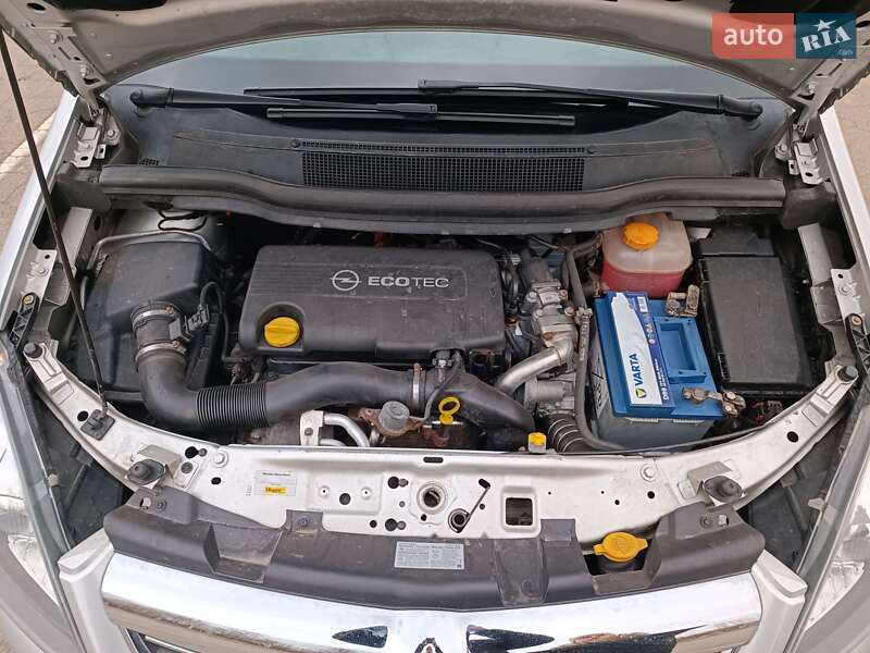 Мінівен Opel Zafira 2013 в Бердичеві