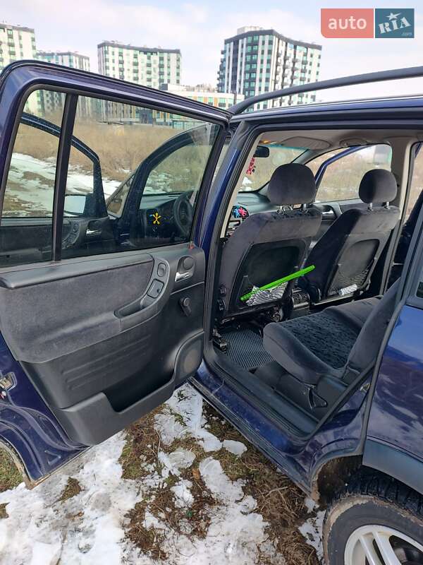 Минивэн Opel Zafira 2001 в Софиевской Борщаговке