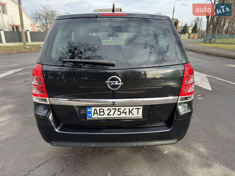 Минивэн Opel Zafira 2013 в Виннице