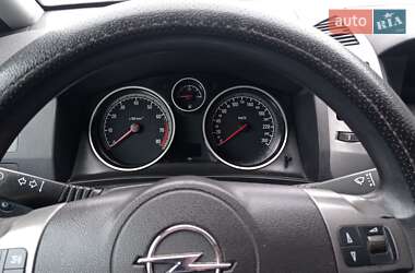 Минивэн Opel Zafira 2005 в 